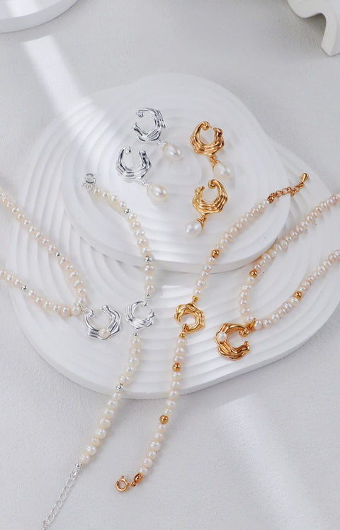 Gold Plated Wave Pearls Necklace