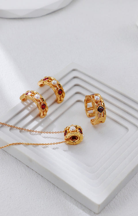 Gold Plated Ruby & Pearl Pendant Necklace