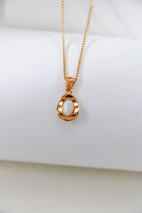 Gold Plated White Shell Oval Necklace